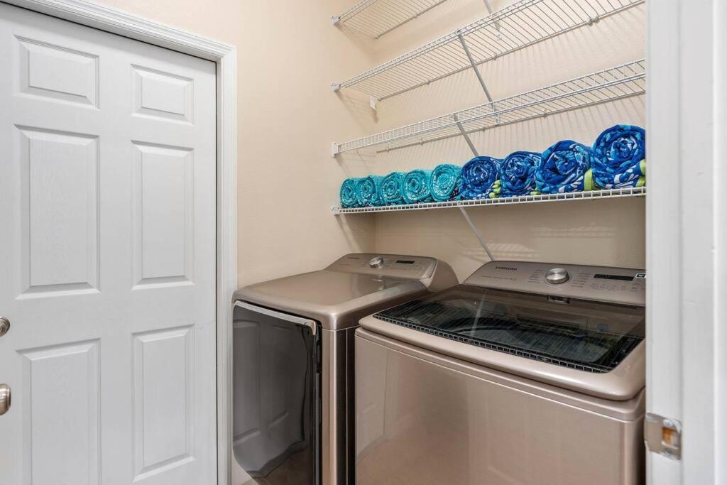 Lakeview W/8 Bedroom 5 Kingsuite 3 Miles To Disney Kissimmee Exterior foto